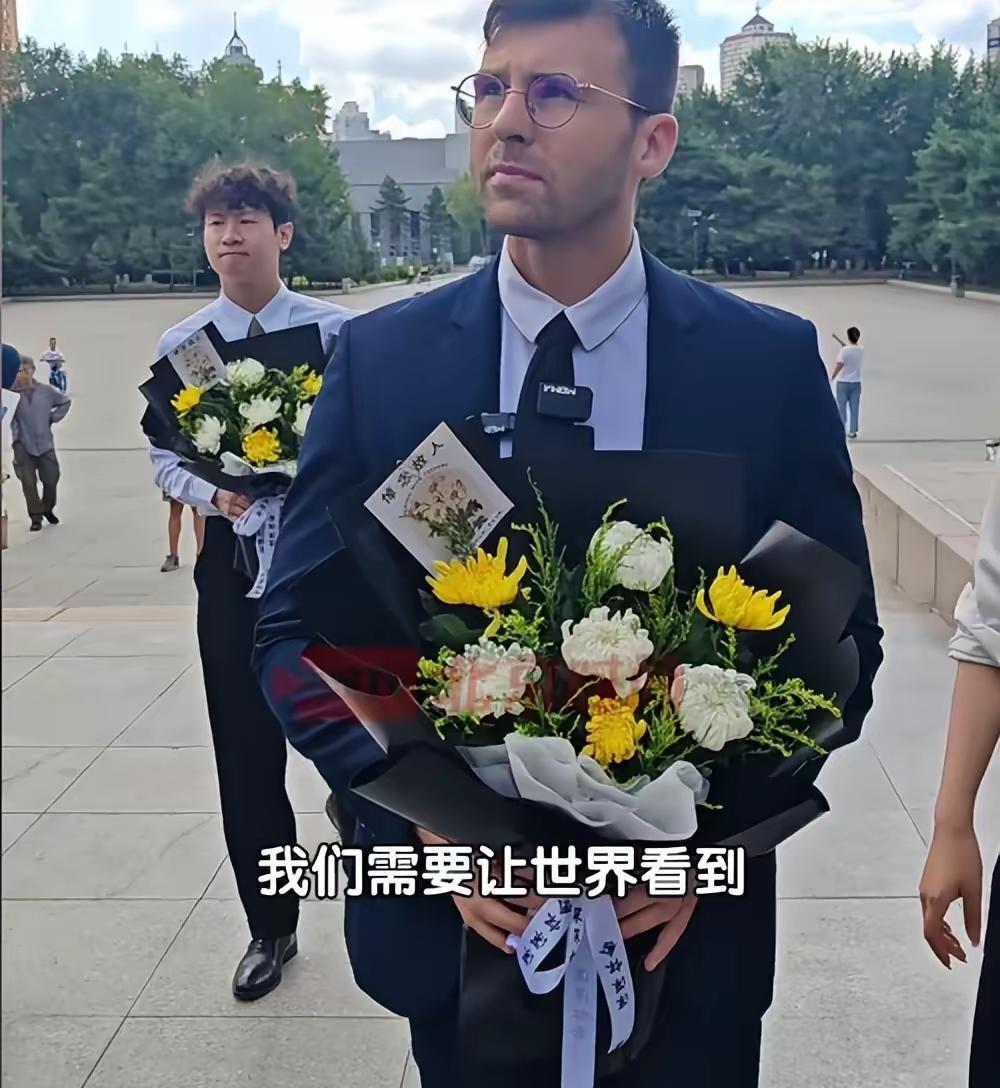 英法等八国联军烧毁的圆明园，没有等来法国等政府的道歉，却等来了法国小伙子马库斯的
