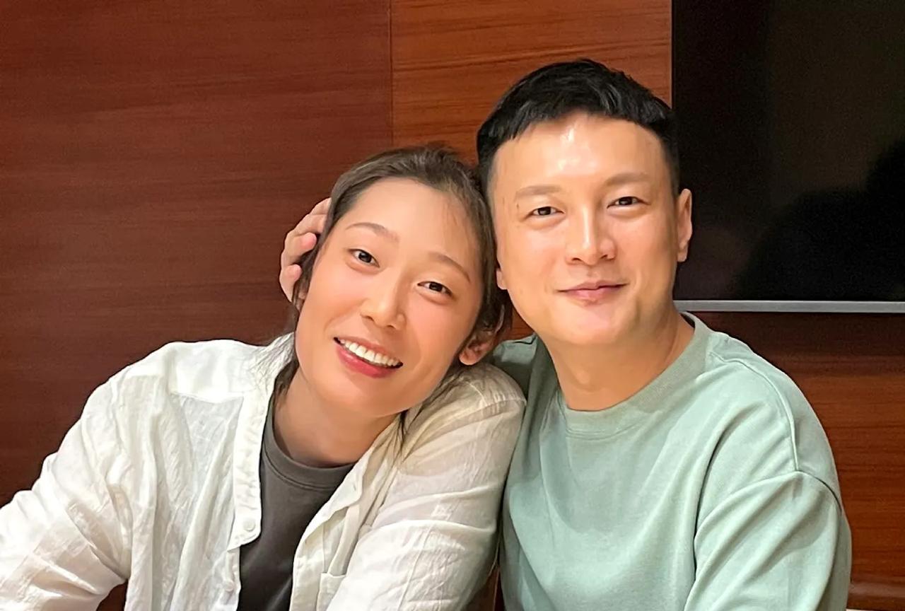 朱婷：你是风儿我是沙我记得咱们的第一次相见的时光、，我记得你对我的每一次鼓励和