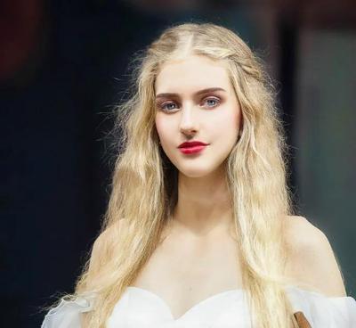 1998年，22岁乌克兰女孩不顾家人反对，远嫁同岁的中国河南男子。在那个连国