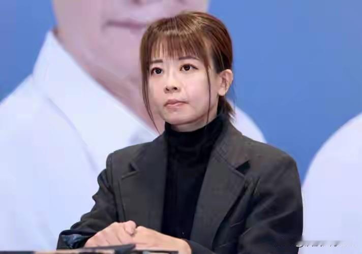 赖清德没想到，郑丽文面对侯友宜摊牌，使出最绝一招：重用江怡臻江怡臻可不是普