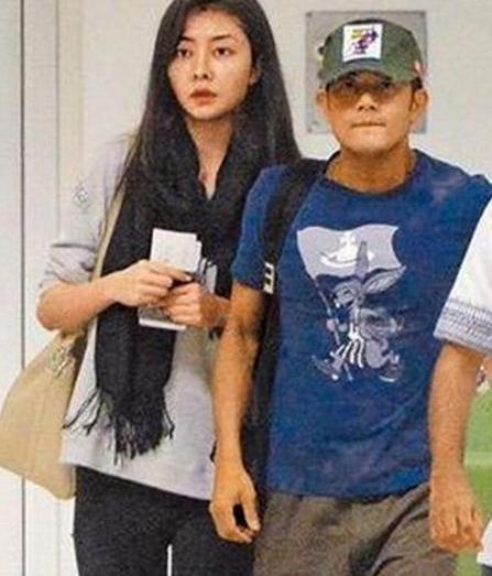 熊黛林太高了，她前男友郭富城和丈夫都比她矮。她生了两个女儿，郭富城生了三个女儿，