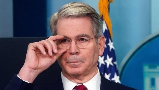 就在美军把过万名士兵压向霍尔木兹海峡，甚至指名道姓要制裁中资银行的关口，一份来自