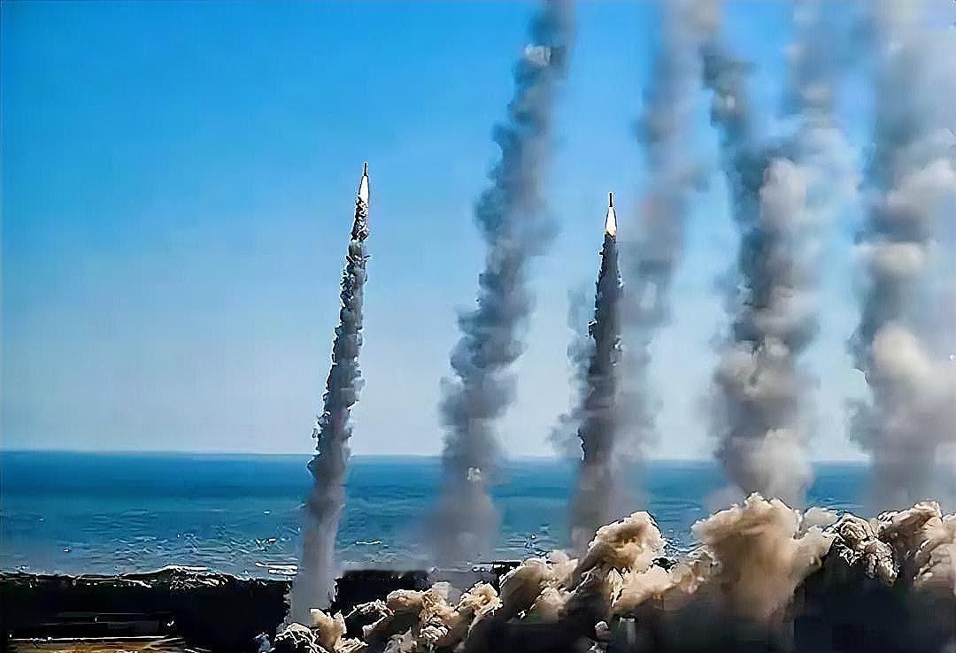 我军刚离开台海，赖清德立刻宣布行动，可笑的跳梁小丑，终究难逃覆灭！解放军正