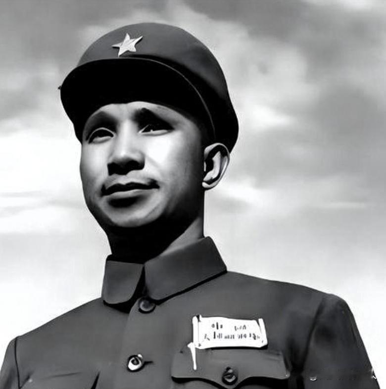 仗打到最要命的时候，粟裕给中央发电报，说能不能给每个战士搞半斤猪肉，五包烟。中央