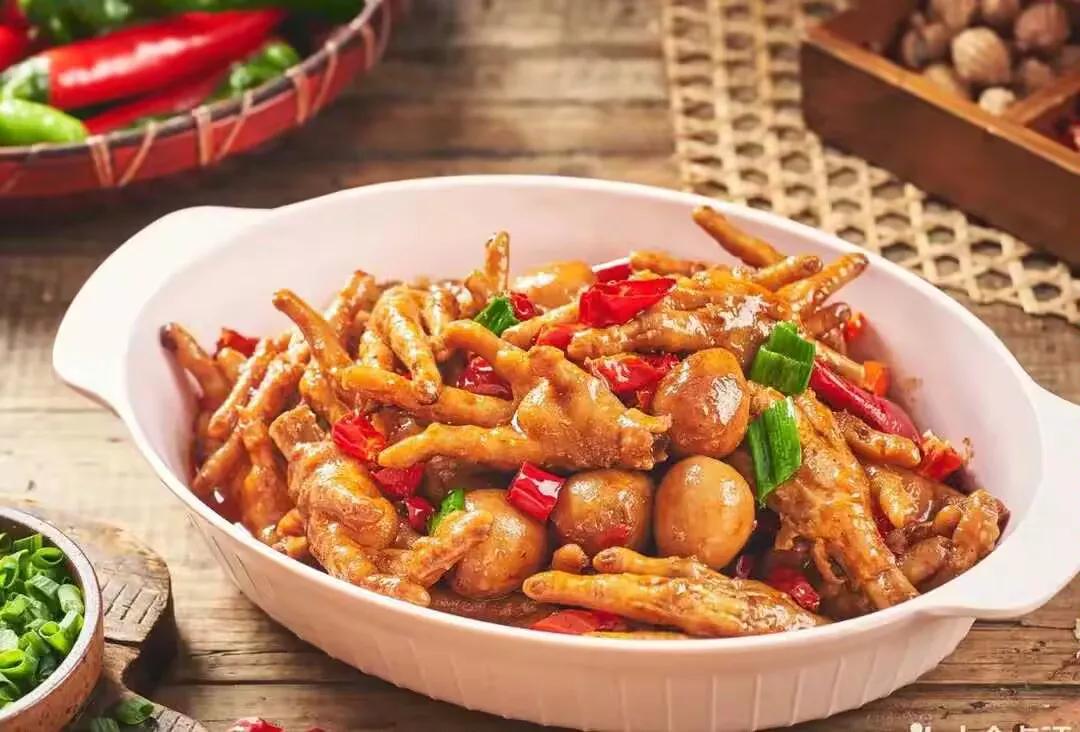 广东的辣和江西的辣，可能真的不在同一梯度上！感觉江西的辣，全国唯有湖南应该能正面