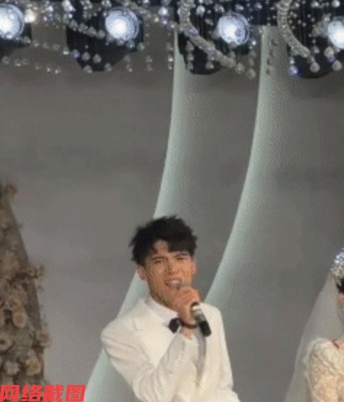 黑龙江哈尔滨有女子去参加朋友的婚礼时，遇到一幕令人诧然的事。原来在婚礼现场，