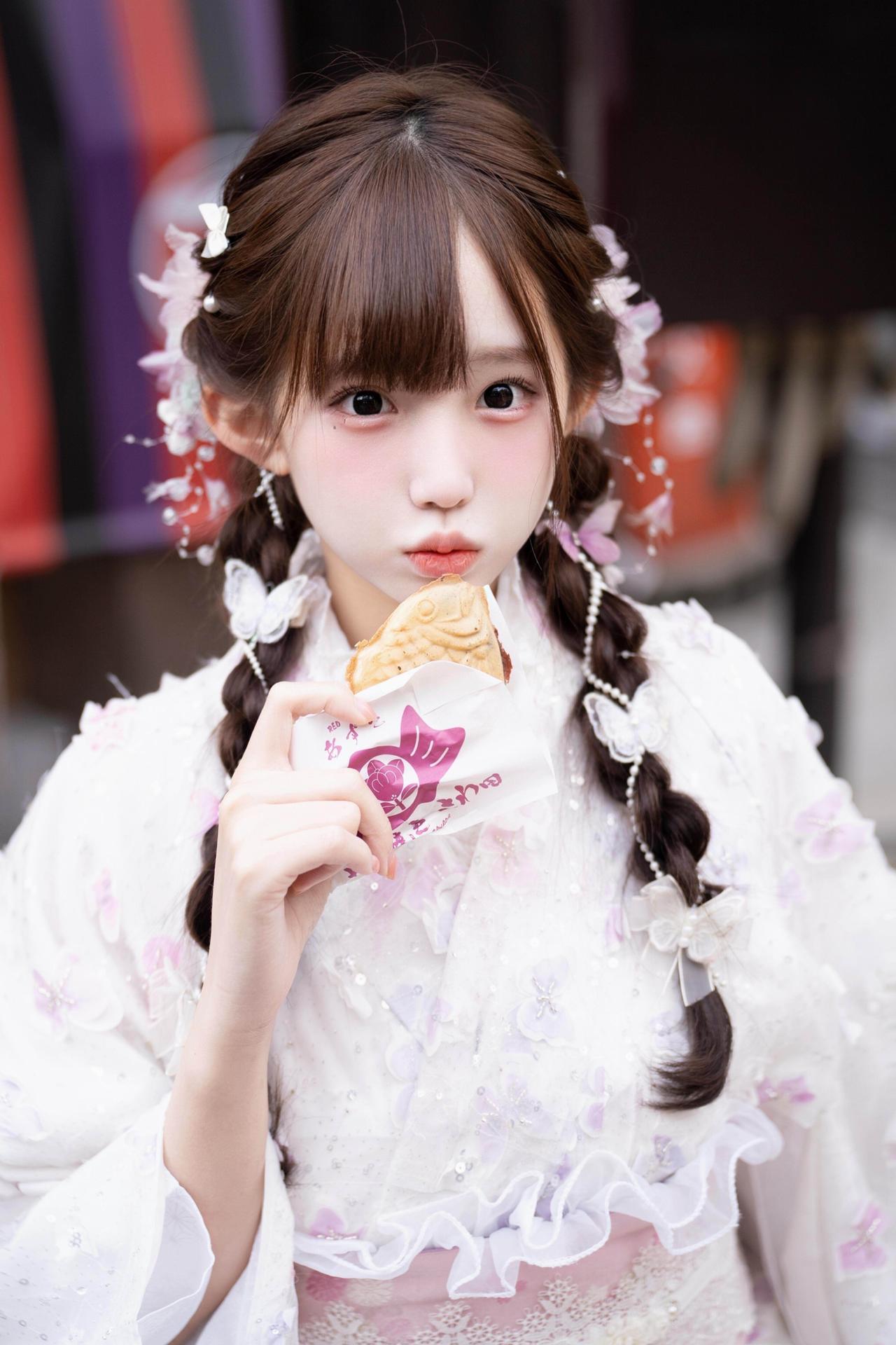 抽中了吉签嘻嘻浅草寺和服