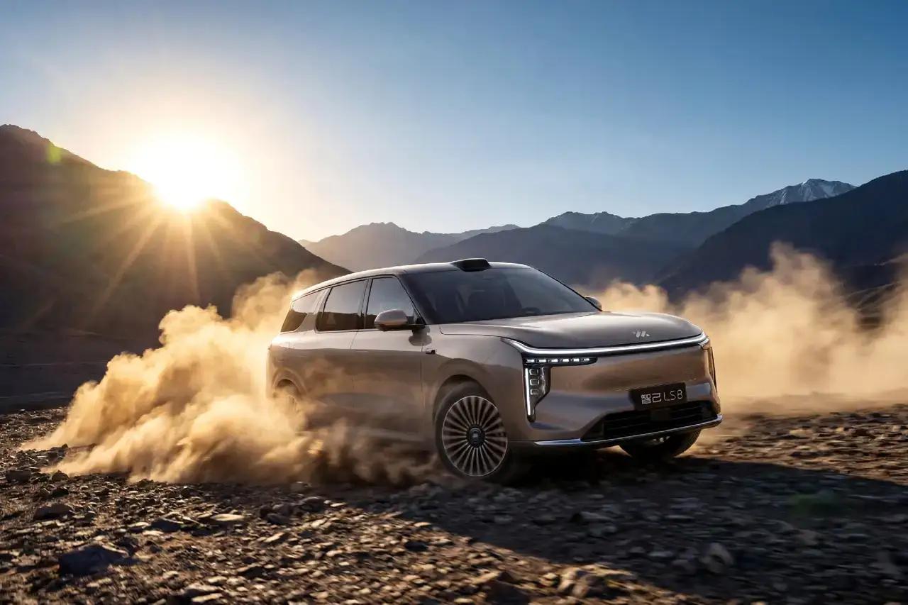 目前这就是赤裸裸的现实，我国汽车市场出现了奇特现象:第一、美系车降价第二、德