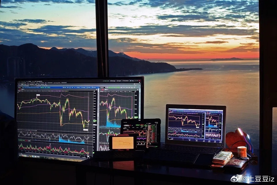 分享下目前短线市场抱团人气股的逻辑，这篇文章可以解答大家对目前市场的一些困惑。1