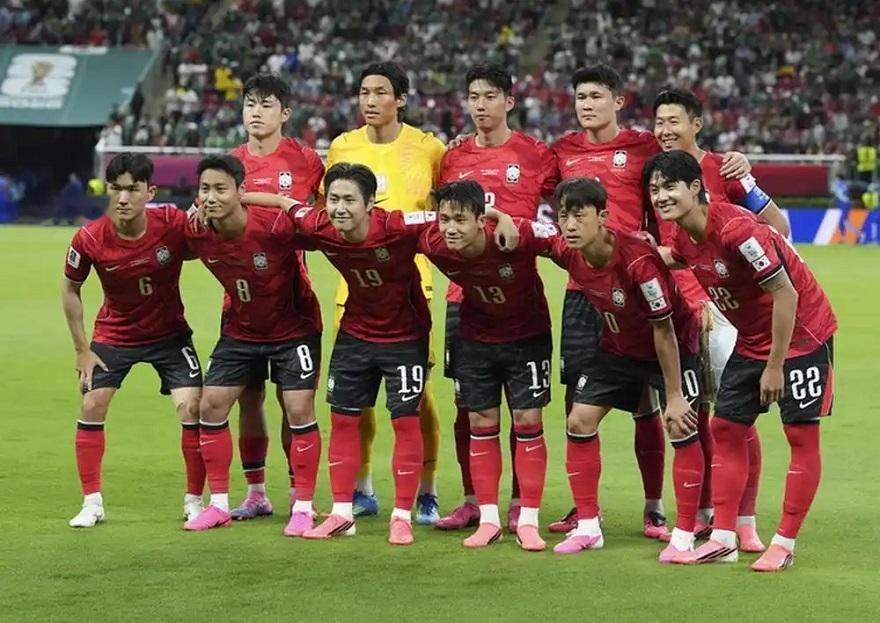 哪支亚洲队伍可以在世界杯走得最远，韩国2:1捷克先声夺人世界杯本届世界杯，亚
