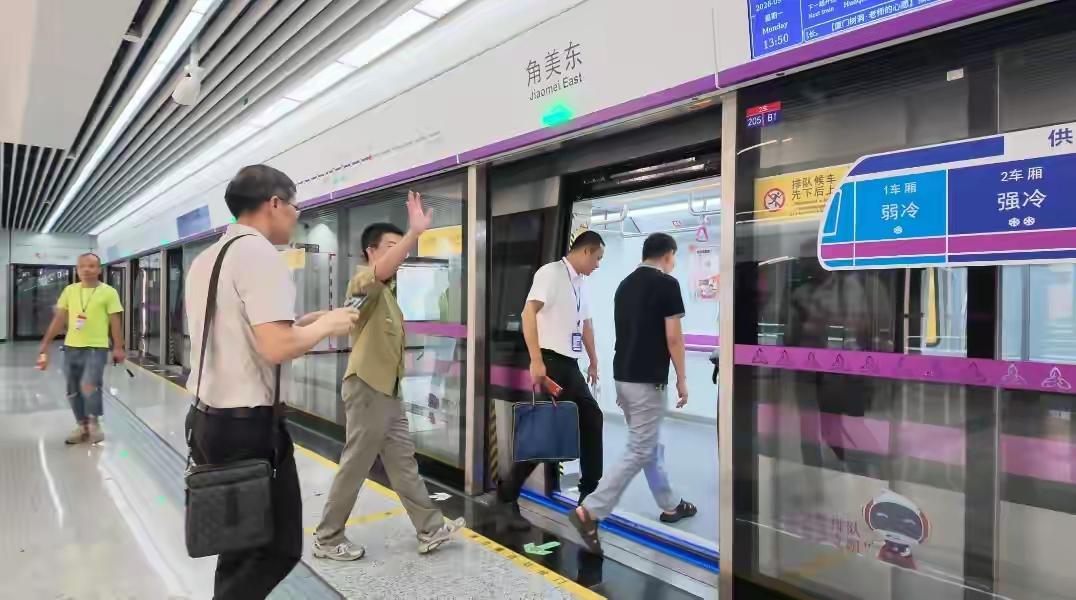 全国地铁线路最多的城市前十名：1.北京：26条2.上海：21条3.