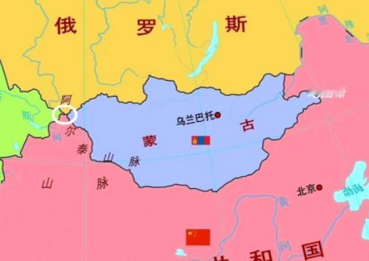 蒙古国如果加入北约，会成为第二个乌克兰吗？ 先看最直观的地理处境，蒙古国就像