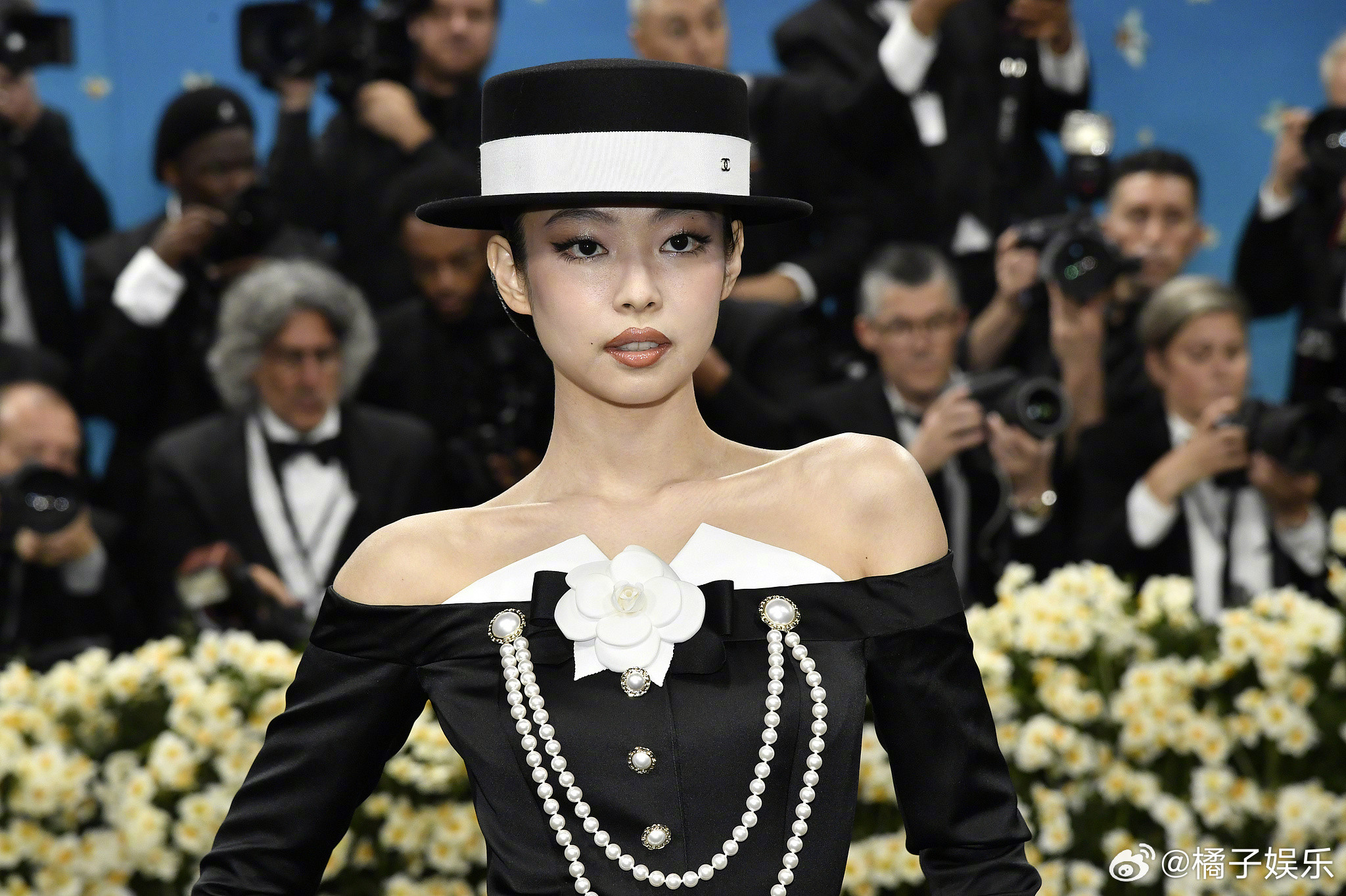 Jennie、Lisa、朴彩英的MetGala造型朴彩英出席MetGalaLi