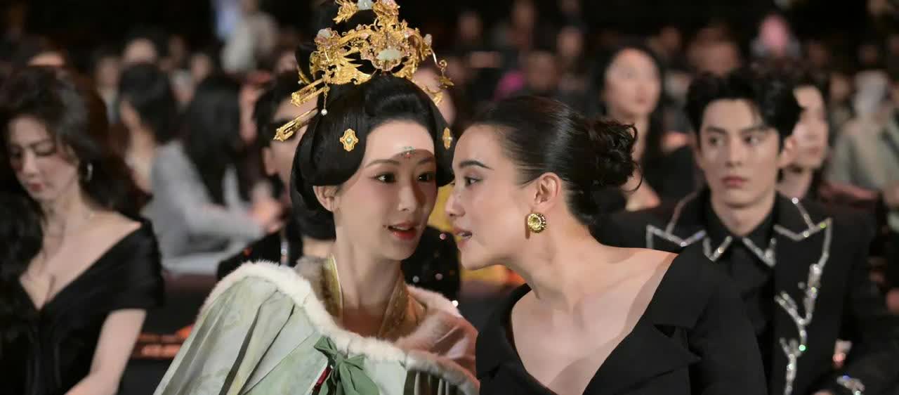 恭喜宋佳，我们杨紫明年还来白玉兰，带着生命树和家业一起来。我心目中永远的最佳女主