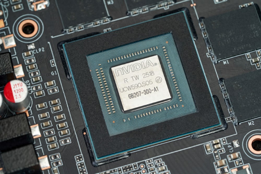 换装GDDR7颗粒，消息称英伟达将推出RTX50509GB版本