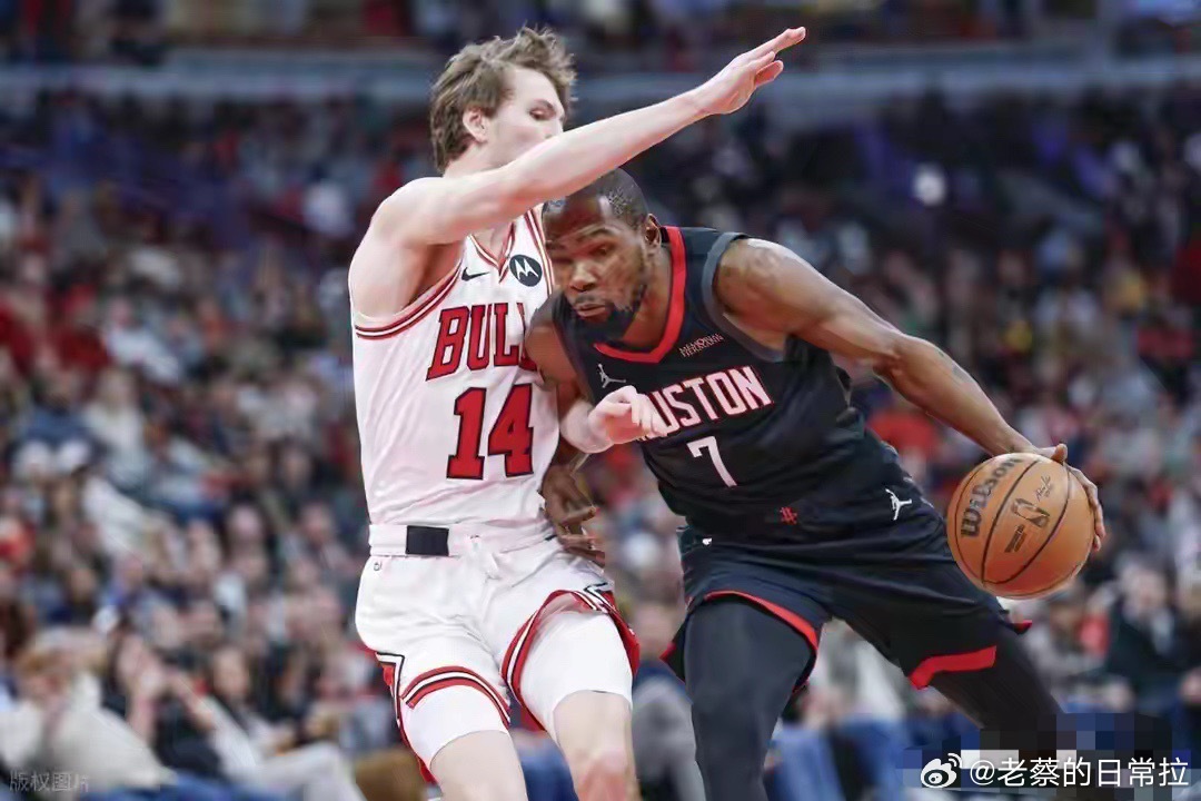 NBA常规赛火箭客场挑战公牛，申京打出赛季最佳表现，率队一度追近至差8分，险些完