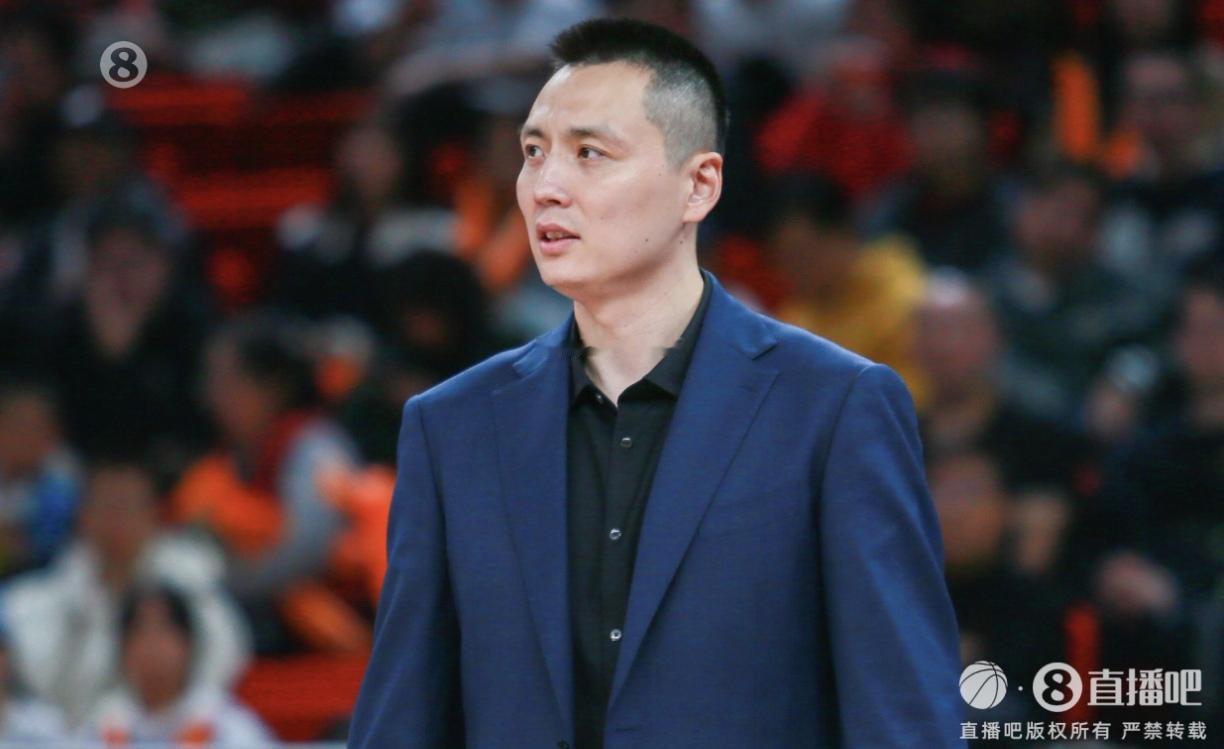 争取签约洛夫顿，是下赛季山西男篮最好的选择上海男篮夺得本赛季总决