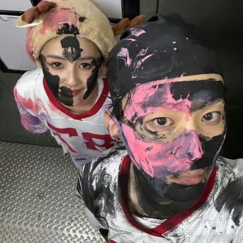 白鹿把范丞丞认成化妆师奔跑吧哈哈哈这什么搞笑剧情！白鹿看到范丞丞第一眼以为是化