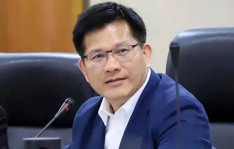 台当局承认历史，称日本确实是二战侵略者，但现在中国大陆才是威胁。8月19日台外
