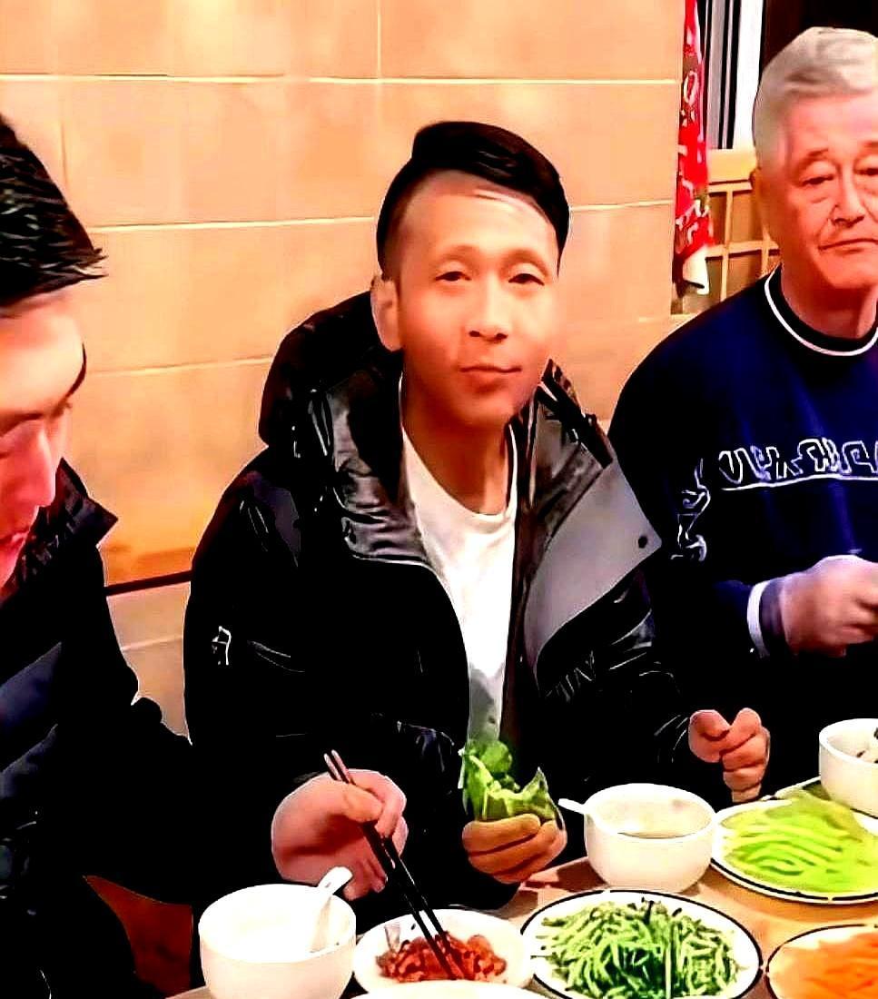 你看见过最残忍的票房数字是什么？投资过亿，首日预售6万。这就是小沈阳单飞后交