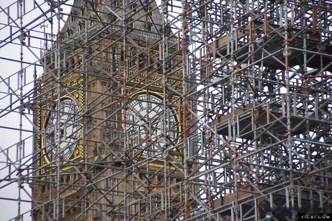 请问下，英国和美国的钢架哪个更落后？