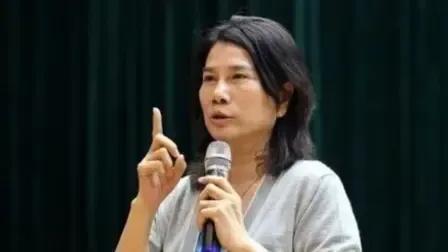这内涵的谁，大家都知道呀[滑稽笑]。可是，这恐怕是以后的主流。轻资产，没地皮，不