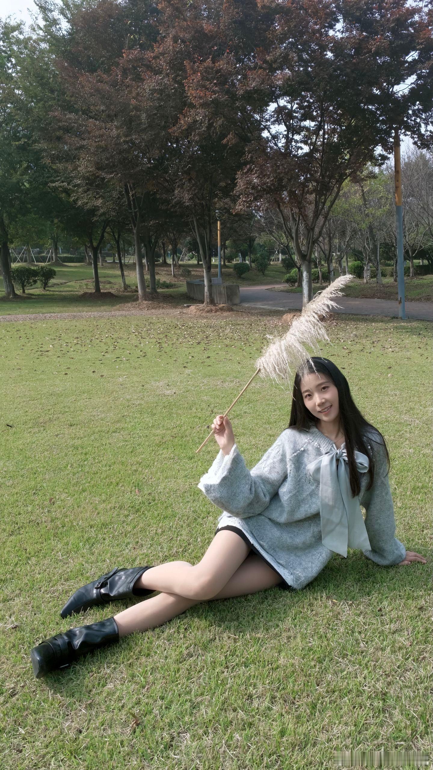 少女写真来踏青美女绘梦长廊