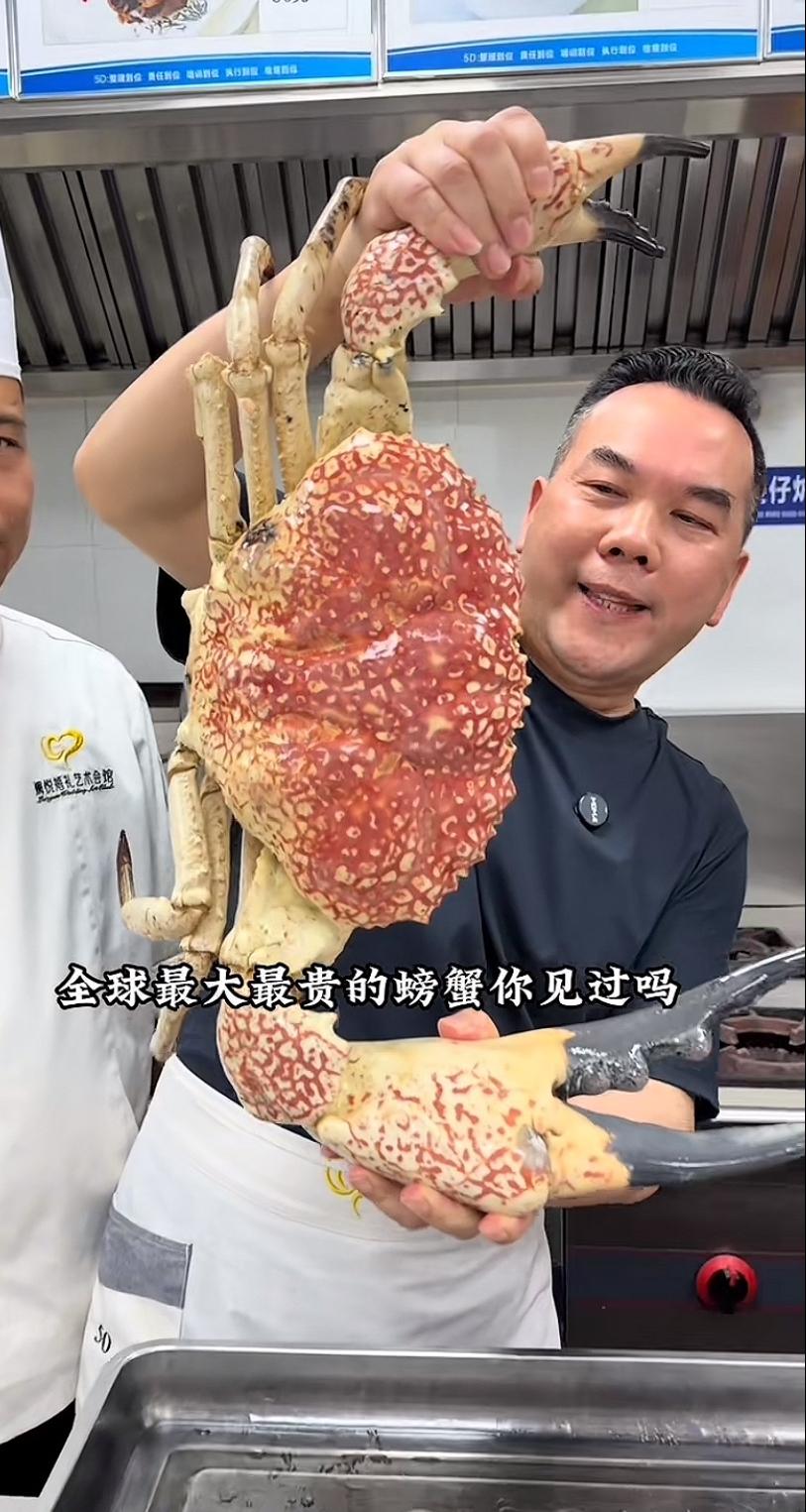 上海阿牛哥，吹牛的水平一般人真比不了。怪不得他叫牛洪水，确实牛气冲天。最近他