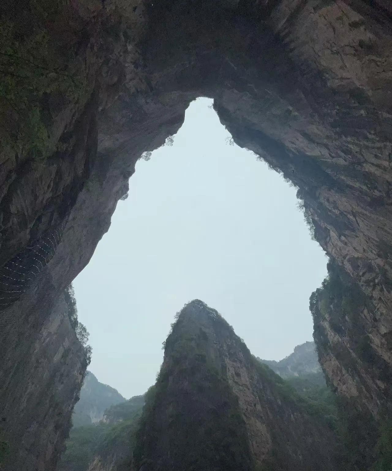 大自然真是太奇特了！上星期一次旅行竟然让我们发现了如此温馨的地貌。那就是爱心