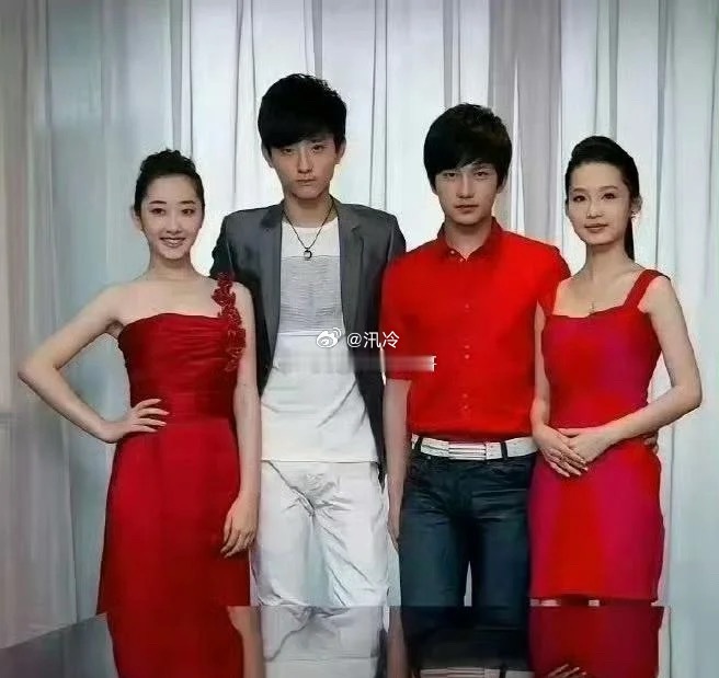 当年这四个小孩现在都火的不行了