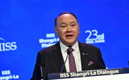 菲律宾炸锅了万万没想到，菲律宾没等来中国的援助，反而等来了中国的制裁，对于他们