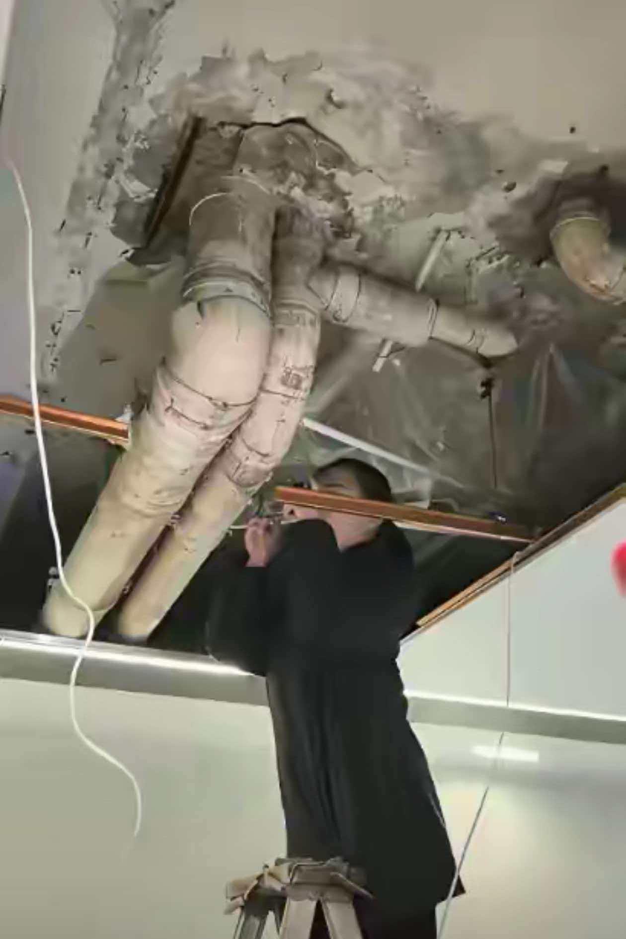 重庆万州，吴女士卖了一套房子，没赚到一分钱，反而被人告上法庭，索赔80万。吴