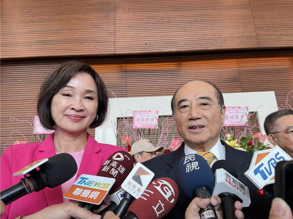 王金平感恩餐会没邀郑丽文！邀请了绿营王金平从政50年，21日中午在高雄巨蛋汉