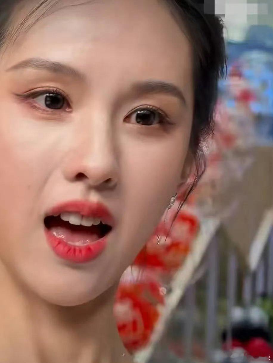 和陈都灵一对比鞠婧祎好好看