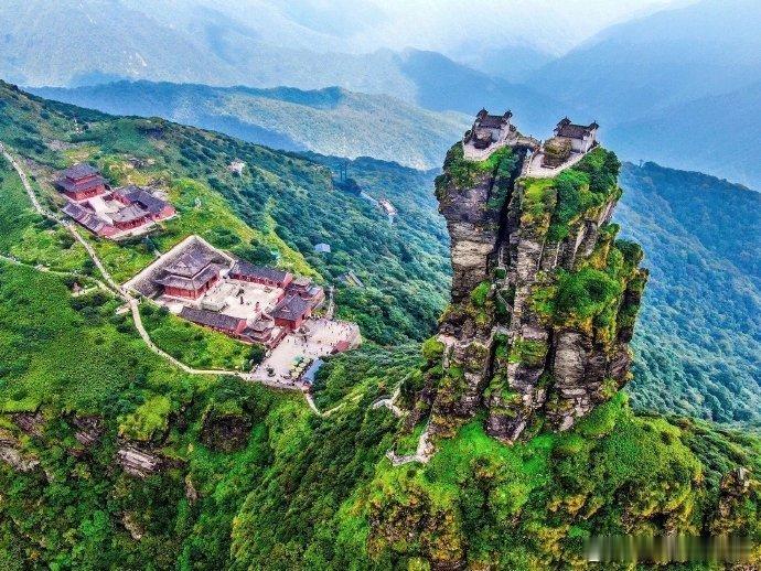 贵州·梵净山，现实版的天空之城。