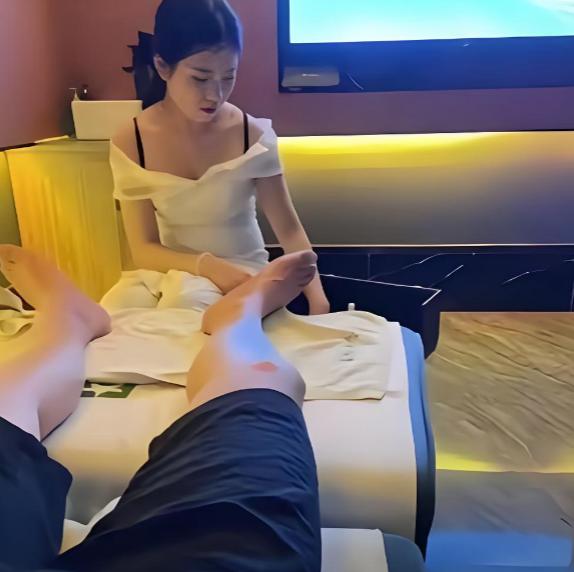 30+的足浴女技师：谁又了解她们的真实生活呢大家都以为足浴不正经，可这里也有正