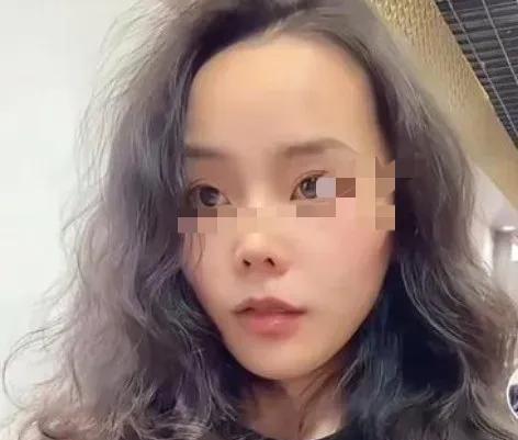 三石这家伙可真够愚蠢的呀，你知道为什么她恨许妈，自从许妈认了郭威一家之后呀，就把