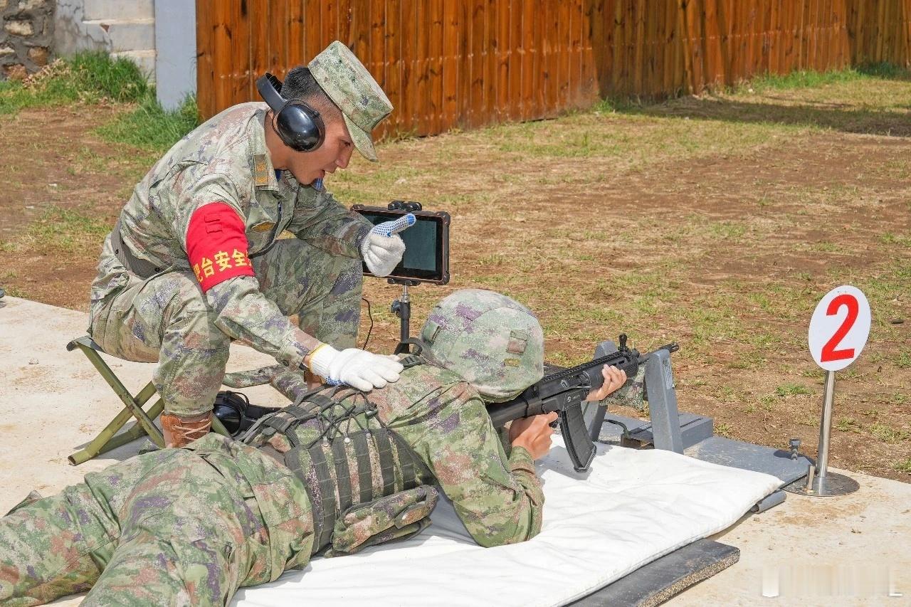 北海新兵首次实弹射击，使用191步枪：