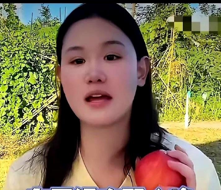 张家齐拿奥运金牌却说想靠自己买房，把冠军光环后的现实一下撕开。她在北京长大，跳台练到肩伤缠满胶布，奖