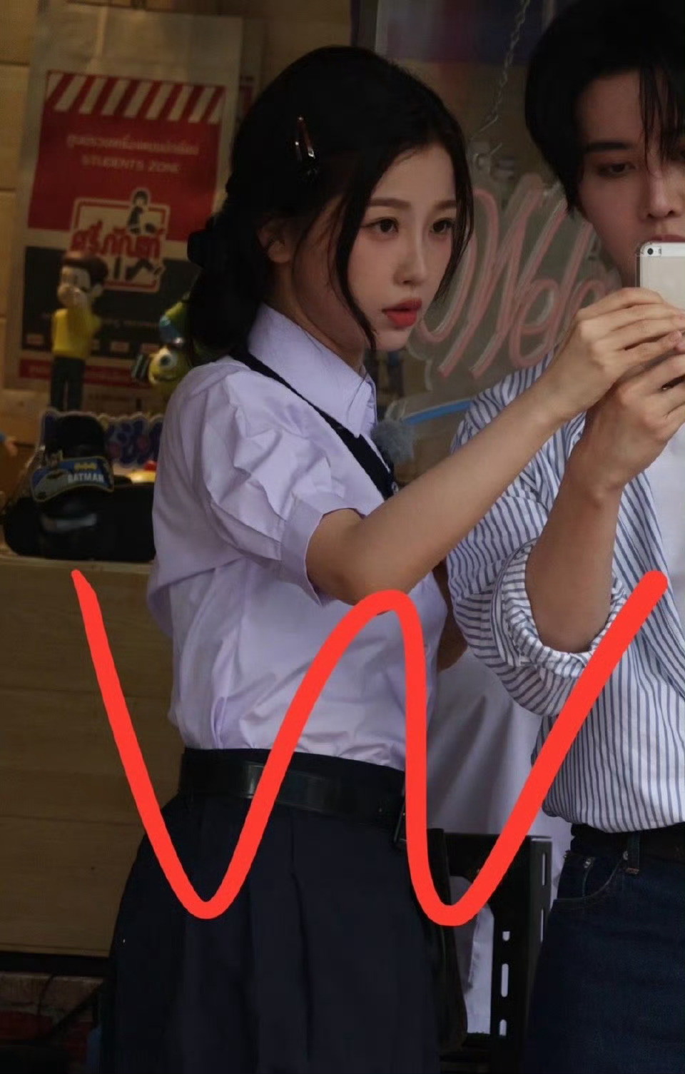 校服萌妹子来也​​​