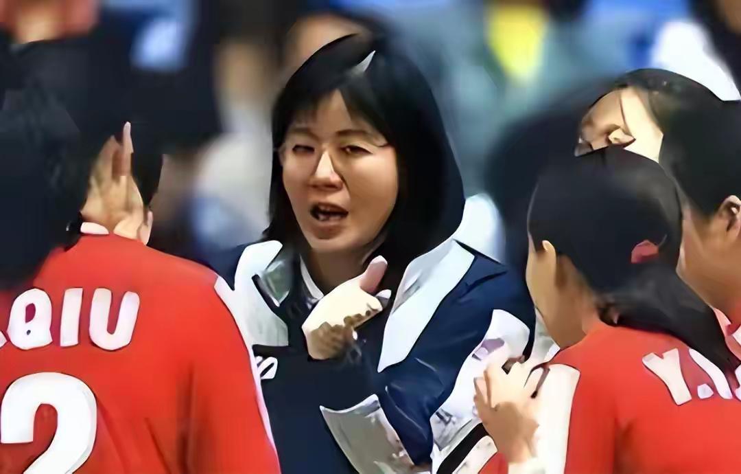 钱再多，有什么用？当我们看到64岁的郎平，站在球场边，回望她曾经带领中国女排夺冠