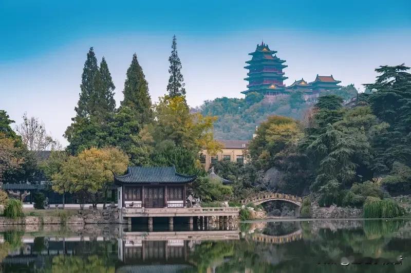 江苏人哪里人在浙江的多?根据百度迁徙大数据显示，江苏有大约10万人在浙江务工或