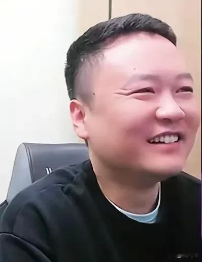 掘开直播回应除夕去旭旭宝宝直播间刷礼物，以及为什么没有答应加入山东好哥哥。掘开说