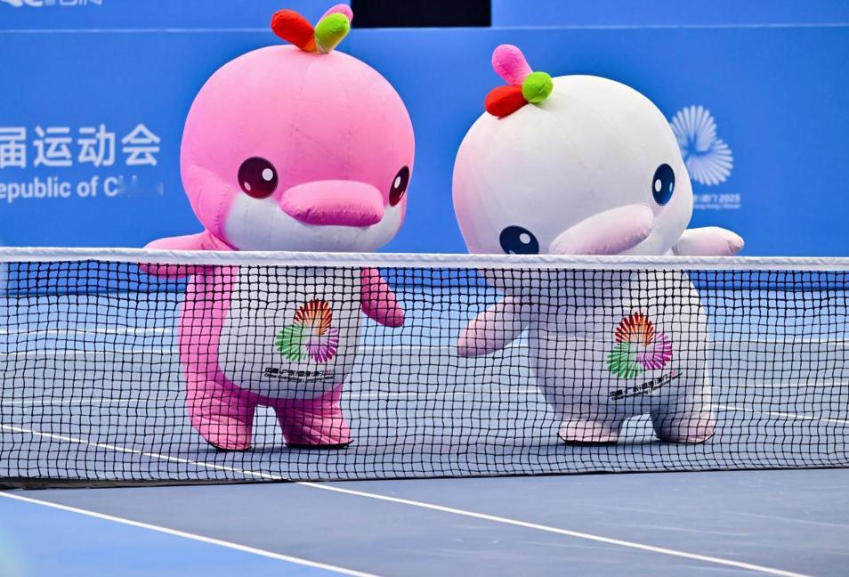 网球女双男双都决出了决赛阵容⬇️袁悦/王欣瑜6-7(4)6-410-7郭涵