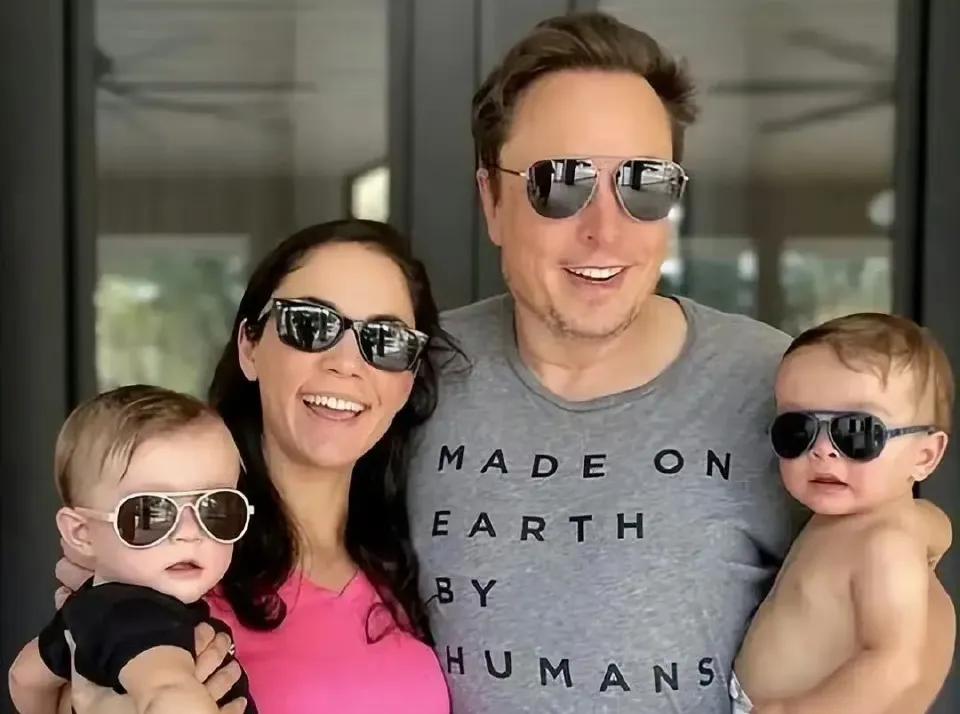 马斯克这感情和家庭情况也太让人意外了！身为世界首富、现实版“钢铁侠”，事业上叱咤