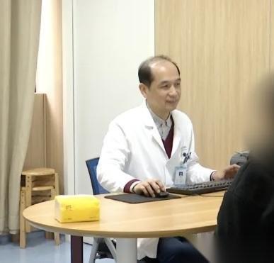 “悲剧还是发生了！”浙江杭州，一女生初三时成绩突飞猛进，考入重点高中，高三再次逆