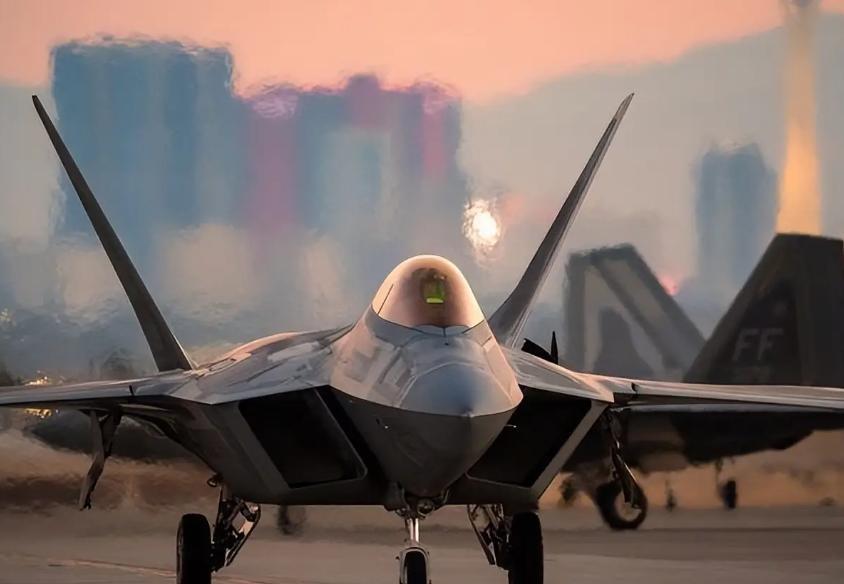 歼20“打卡”屏东？台海局势，出现一种微妙的气氛解放军东部战区在“正义使命2