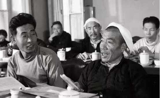 陈永贵当上副总理后，住在钓鱼台国宾馆，但毛主席让他搬出去，不要住在钓鱼台，是什么