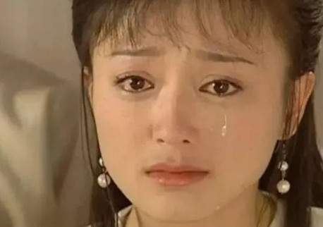 2011年，黄奕去试镜《情深深雨蒙蒙》，结果连个配角都没选上。她去找琼瑶讨个说法