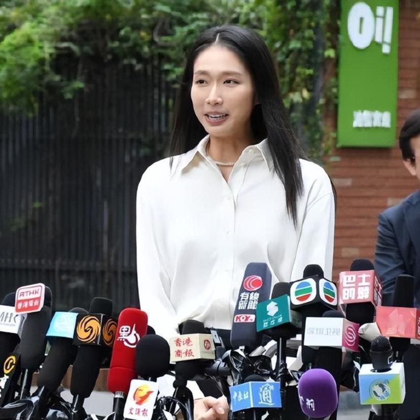 奥运冠军江旻憓弃籍参选！霍启山没想到她敢：自断后路？巴黎奥运击剑金牌得主江旻